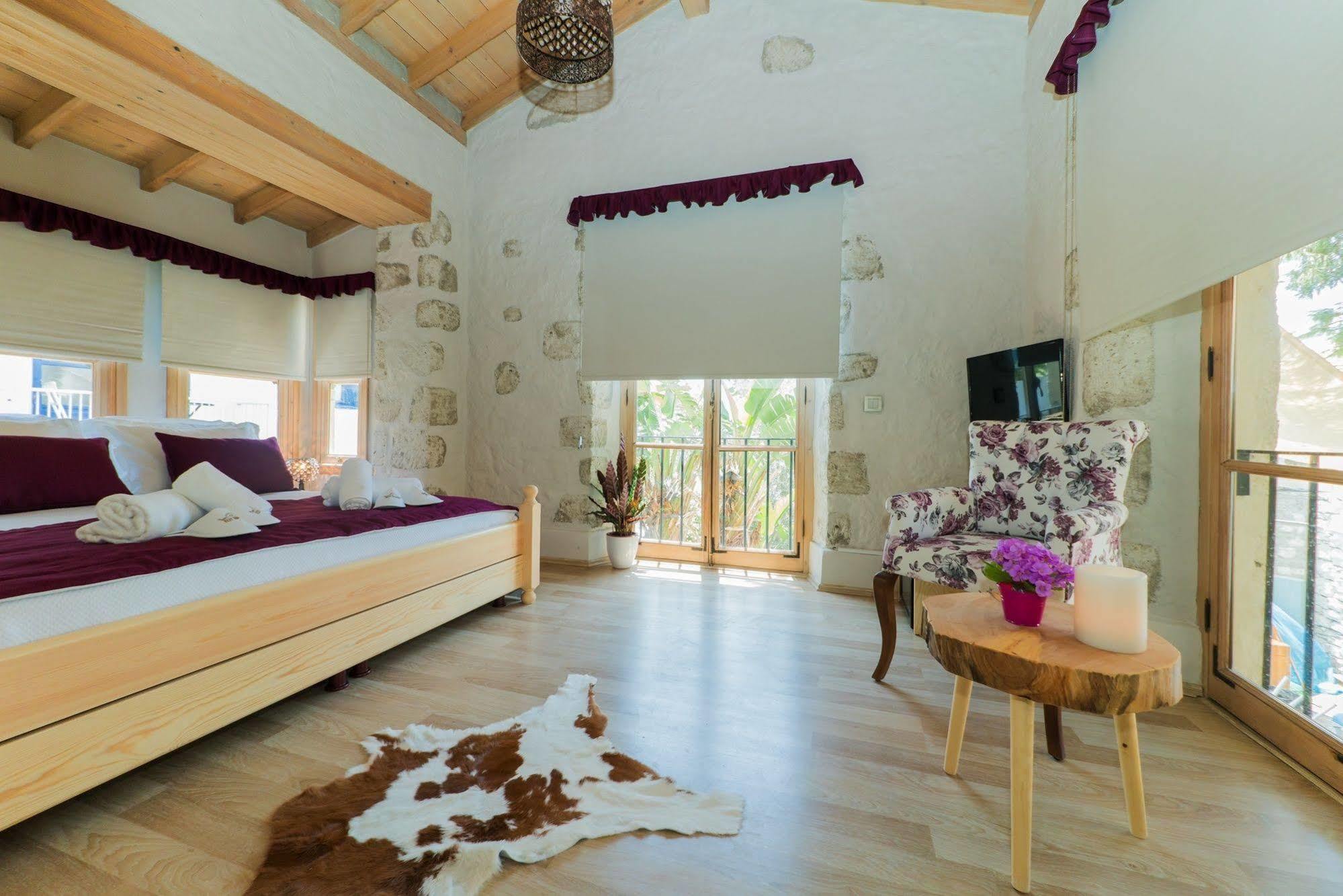 Alacati Hotel By Elit Event Exterior photo